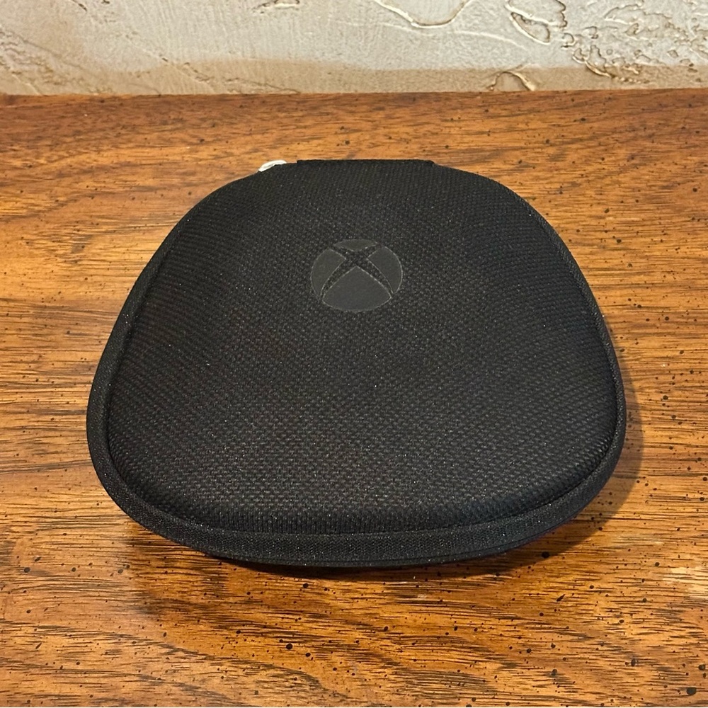 Black Xbox Elite Controller Carrying Case no controller